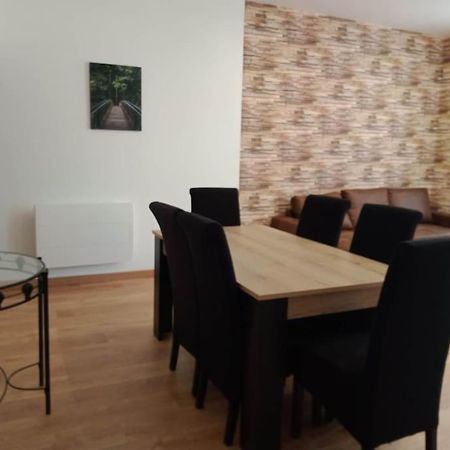 Gonnelles Appartement T3 Centre Ville Rdc D Agen Bagian luar foto