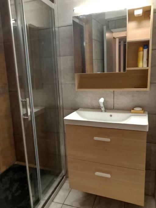 Gonnelles Appartement T3 Centre Ville Rdc D Agen Bagian luar foto