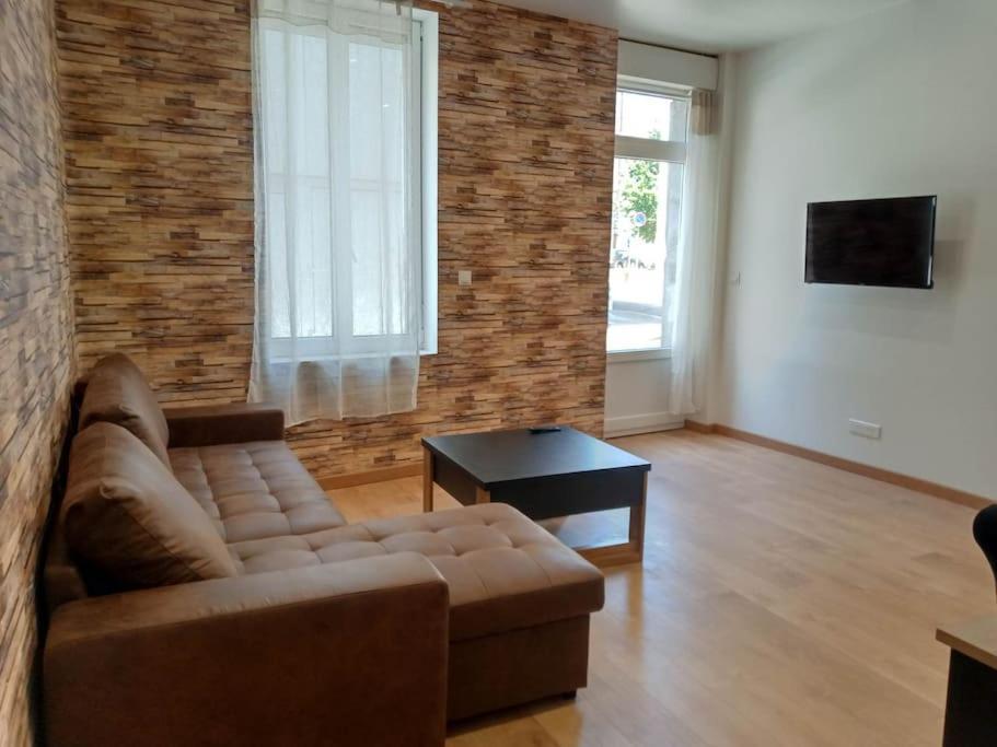 Gonnelles Appartement T3 Centre Ville Rdc D Agen Bagian luar foto